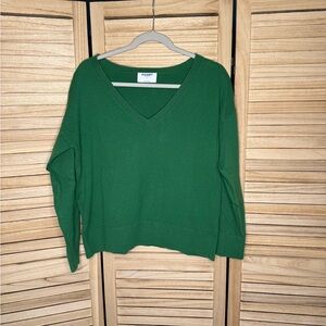 Old Navy Green V-Neck Sweater